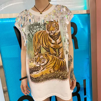 Tide brand summer short-sleeved female 2019 summer tiger printing heavy work sequins tassel personality long female T-shirt
Tide brand summer short-sleeved female 2019 summer tiger printing heavy work sequins tassel personality long female T-shirt