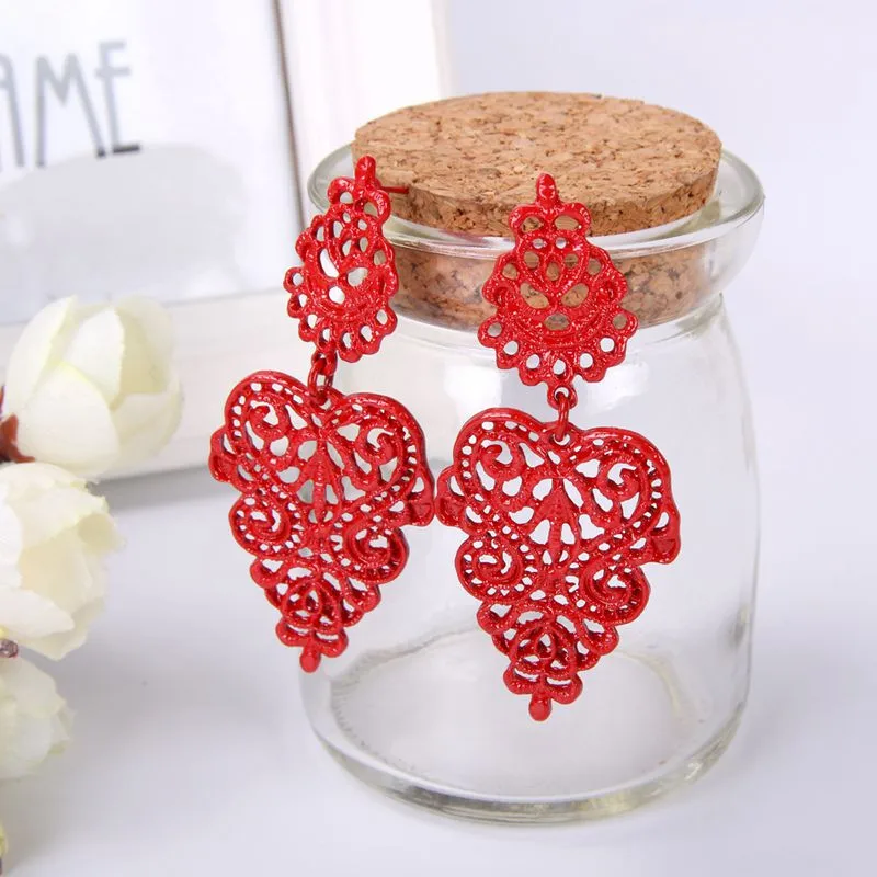 Long Vintage Black Red Golden Silver Metallic Boho Style Lace Figures Bohemia Hollow Drop Earrings Women Dangle Earrings
Long Vintage Black Red Golden Silver Metallic Boho Style Lace Figures Bohemia Hollow Drop Earrings Women Dangle Earrings
