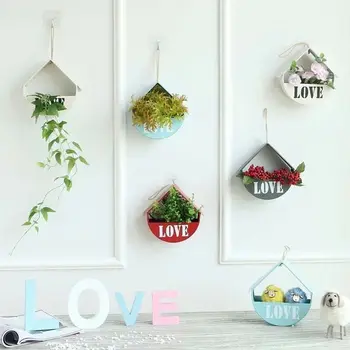 LM922 Decorative Small Hanging Plant Pot metail Flower Pots Sky Planter for Home Indoor Decoration
LM922 Decorative Small Hanging Plant Pot metail Flower Pots Sky Planter for Home Indoor Decoration