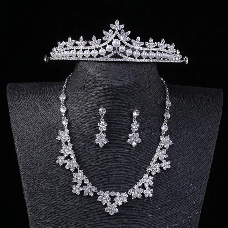 Women Tiaras Crown Jewelry Sets Bridal Wedding Necklaces Earrings sets Fashion Hair Accessories Pateant Necklaces/Earrings set
Women Tiaras Crown Jewelry Sets Bridal Wedding Necklaces Earrings sets Fashion Hair Accessories Pateant Necklaces/Earrings set