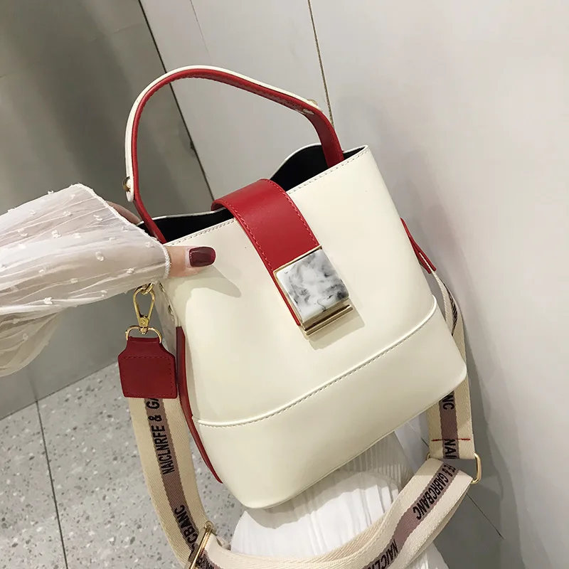 2020 new fashion large-capacity color bucket bag female personality tote bag trendy Korean version all-match shoulder bag
2020 new fashion large-capacity color bucket bag female personality tote bag trendy Korean version all-match shoulder bag