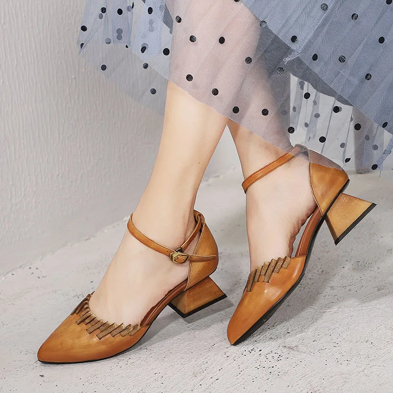 2019 VALLU Shoes Woman Sandals Pointed Toes Real Leather Handmade Vintage Ankle Strap Lady High Heel Shoes Female Pumps
2019 VALLU Shoes Woman Sandals Pointed Toes Real Leather Handmade Vintage Ankle Strap Lady High Heel Shoes Female Pumps