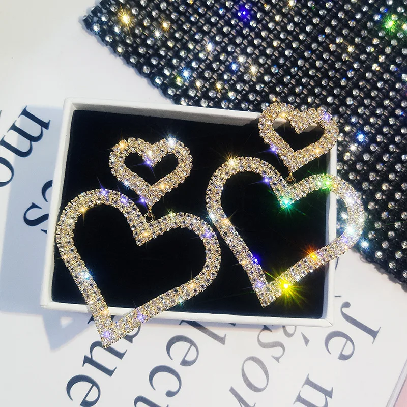 2019 New Luxury Shining Crystal Drop Earrings Gold Silver Rhinestone Geometric Heart Earrings Women Statement Jewelry Party Gift
2019 New Luxury Shining Crystal Drop Earrings Gold Silver Rhinestone Geometric Heart Earrings Women Statement Jewelry Party Gift
