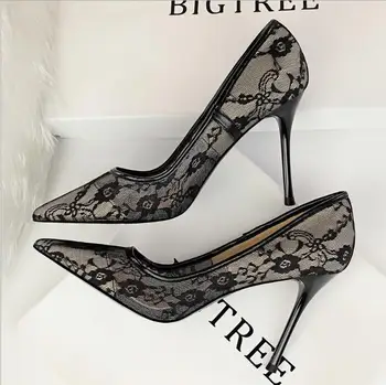 Europe and the United States sexy slim high heel women's shoes stiletto shallow mouth pointed mesh openwork lace single shoes
Europe and the United States sexy slim high heel women's shoes stiletto shallow mouth pointed mesh openwork lace single shoes