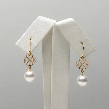Elegant 7.5-8mm Round Real Akoya White Pearl Hook Drop Earrings 18k Yellow Gold
Elegant 7.5-8mm Round Real Akoya White Pearl Hook Drop Earrings 18k Yellow Gold