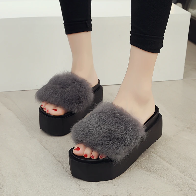 European Luxury Women Wedges Platform Sandals Outdoor Home Fur Slippers Real Rabbit Hair Sandals Winter Fur Shoes Flip Flops
European Luxury Women Wedges Platform Sandals Outdoor Home Fur Slippers Real Rabbit Hair Sandals Winter Fur Shoes Flip Flops