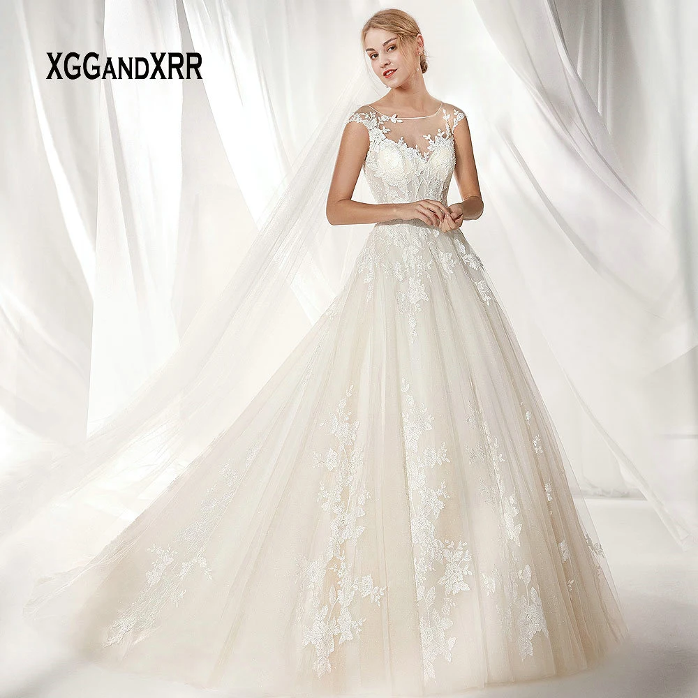 Romantic Ball Gown Lace Wedding Dress 2019 Long Bride Dress Illusion Applique White Vestido De Noiva Plus Size gelinlik Bridal
Romantic Ball Gown Lace Wedding Dress 2019 Long Bride Dress Illusion Applique White Vestido De Noiva Plus Size gelinlik Bridal