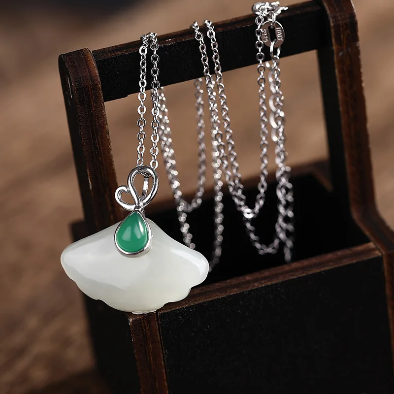 silver s925 inlay hetian natural stone ginkgo biloba temperament of restoring pendant newstyle fashion jewelry
silver s925 inlay hetian natural stone ginkgo biloba temperament of restoring pendant newstyle fashion jewelry