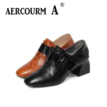 Aercourm A 2019 Women Rivet Metal Button Shoes Lady Genuine Leather Shoes Square Heel Pumps New Spring Brown Brand Buckle Shoes
Aercourm A 2019 Women Rivet Metal Button Shoes Lady Genuine Leather Shoes Square Heel Pumps New Spring Brown Brand Buckle Shoes