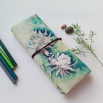 Vintage Chrysanthemum Stationery Canvas Pencil Case Storage Organizer Pen Bag Office School Supplies Gift for Girls Papelaria
Vintage Chrysanthemum Stationery Canvas Pencil Case Storage Organizer Pen Bag Office School Supplies Gift for Girls Papelaria