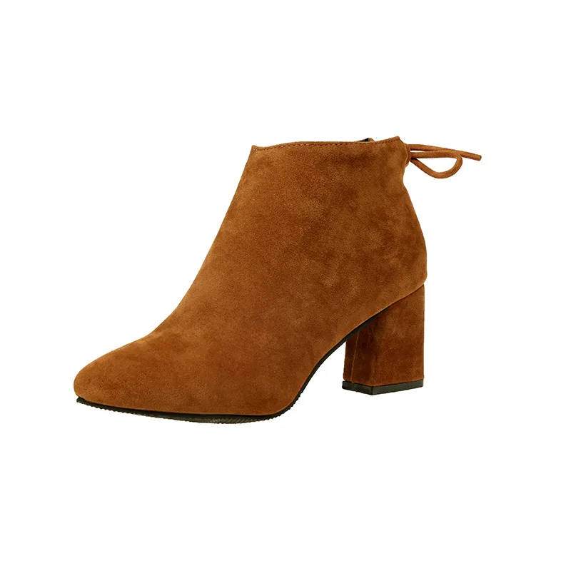 2018 autumn and winter new pointed thick with side zipper fashion wild short women's boots brwon 1102
2018 autumn and winter new pointed thick with side zipper fashion wild short women's boots brwon 1102