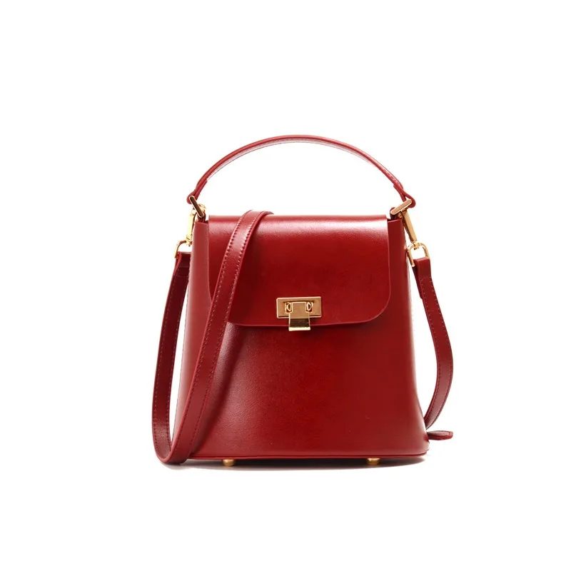 New Fashion Women Handbag Genuine Leather Shoulder Bag Crossbody Small Bucket Messenger Bags for Women Casual Tote Hand Bag
New Fashion Women Handbag Genuine Leather Shoulder Bag Crossbody Small Bucket Messenger Bags for Women Casual Tote Hand Bag