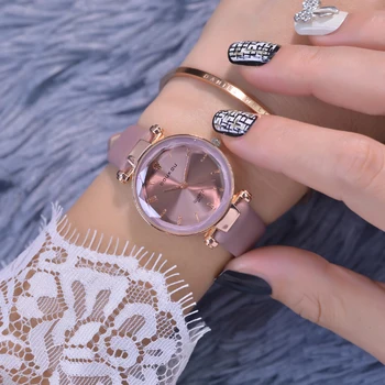 Fashion luxury women leather quartz watch diamond design ladies bracelet watches 2019 new popular brand female clock gifts
Fashion luxury women leather quartz watch diamond design ladies bracelet watches 2019 new popular brand female clock gifts