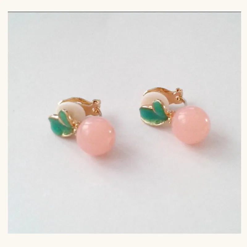 2017 New Arrival Pink Color Bead Enamel Leaf Clip on Earrings Wihtout Piercing for Girls Fashion Korea Style No Hole Ear Clip
2017 New Arrival Pink Color Bead Enamel Leaf Clip on Earrings Wihtout Piercing for Girls Fashion Korea Style No Hole Ear Clip