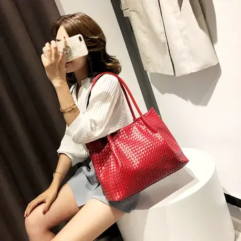 Luxury Handbags Women Bags Designer Big Bag Ladies Soft Leather Tote Bags Large Capacity Bag Famous Brand Bolsas Feminina 2018
Luxury Handbags Women Bags Designer Big Bag Ladies Soft Leather Tote Bags Large Capacity Bag Famous Brand Bolsas Feminina 2018
