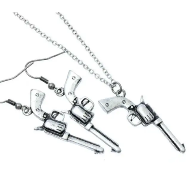 Vintage Silver Pistol Gun Handcuffs Scissor Dreamcatcher Feather Charms Necklace Earring Jewelry Sets For Women Accessories B99
Vintage Silver Pistol Gun Handcuffs Scissor Dreamcatcher Feather Charms Necklace Earring Jewelry Sets For Women Accessories B99