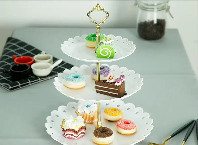 Afternoon Tea Dessert Cake European Household Plastic Double Fruit Plate Three Layer Dessert Table Snack Tray
Afternoon Tea Dessert Cake European Household Plastic Double Fruit Plate Three Layer Dessert Table Snack Tray