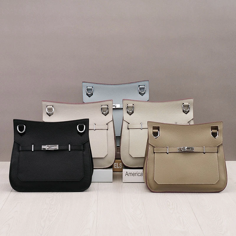 New leather buckle platinum bag big fashion lychee grain first layer leather shoulder Messenger bag
New leather buckle platinum bag big fashion lychee grain first layer leather shoulder Messenger bag