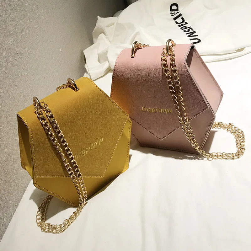 2018 new Korean version of the wild Messenger bag chic port wind tide retro matte shoulder bag women leather handbags purse
2018 new Korean version of the wild Messenger bag chic port wind tide retro matte shoulder bag women leather handbags purse