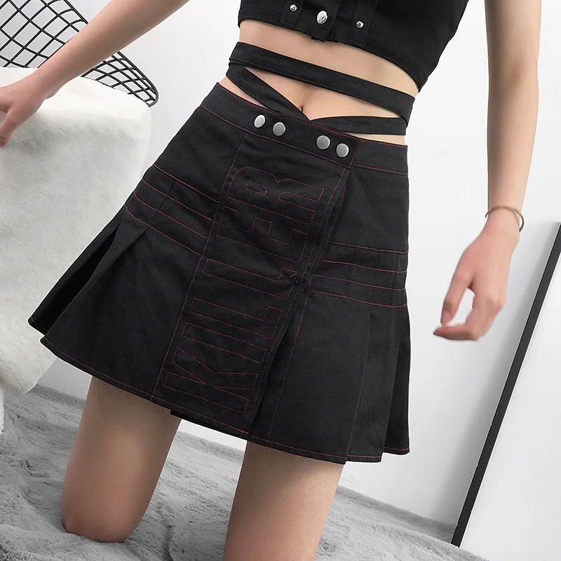 Gothic women sexy A line skirt high waist bandage lace up tie letters thread seam detail mini skirt snap button goth WLQ5098W04
Gothic women sexy A line skirt high waist bandage lace up tie letters thread seam detail mini skirt snap button goth WLQ5098W04
