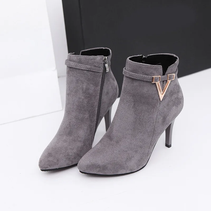 Jrnnorv 2019 Spring Autumn Stiletto Thin High Heels Pointed Toe Faux Leather Zipper Style Sexy Ankle Womens Warm Boots
Jrnnorv 2019 Spring Autumn Stiletto Thin High Heels Pointed Toe Faux Leather Zipper Style Sexy Ankle Womens Warm Boots