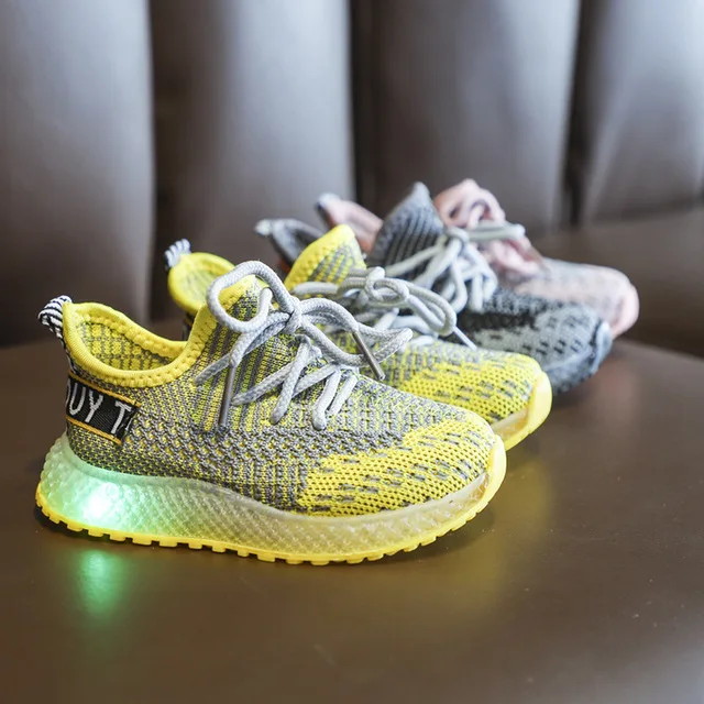 Fashion Toddler Baby Boys girls shoes with lights Children Mesh Sneakers Luminous Running Led Light children's shoes girls
Fashion Toddler Baby Boys girls shoes with lights Children Mesh Sneakers Luminous Running Led Light children's shoes girls