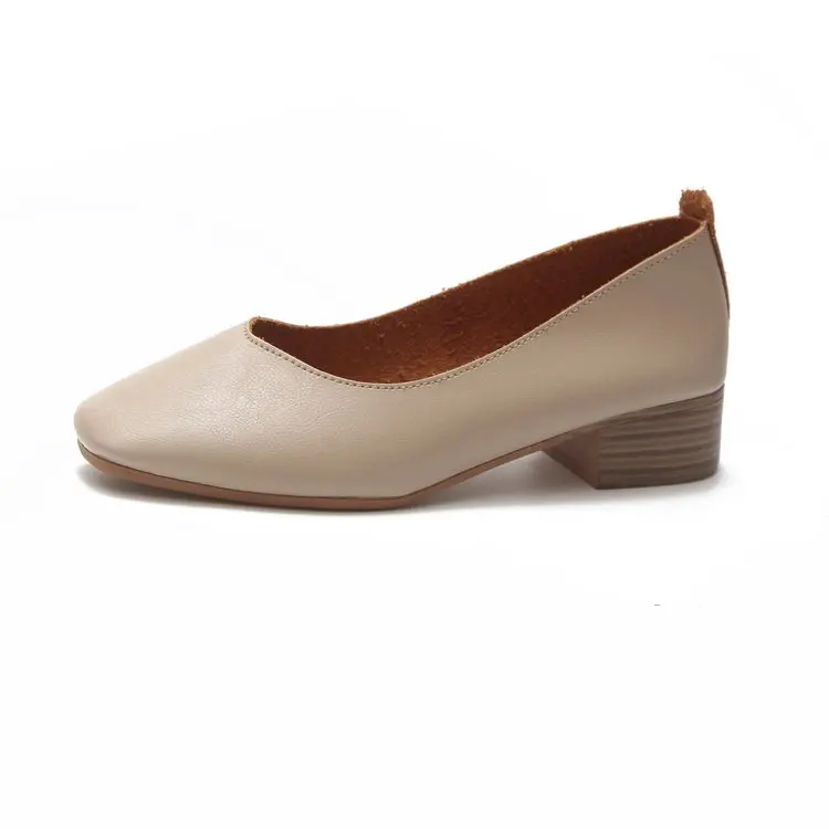 2018 new Korean version of the thick square head retro grandmother shoes shallow mouth wild Mary Jane shoes
2018 new Korean version of the thick square head retro grandmother shoes shallow mouth wild Mary Jane shoes