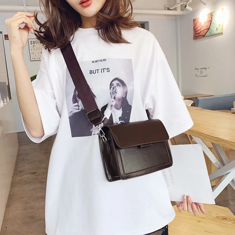 Retro women's Bag 2019 new small square purse fashion casual pure color small bags exquisite hundred bag
Retro women's Bag 2019 new small square purse fashion casual pure color small bags exquisite hundred bag