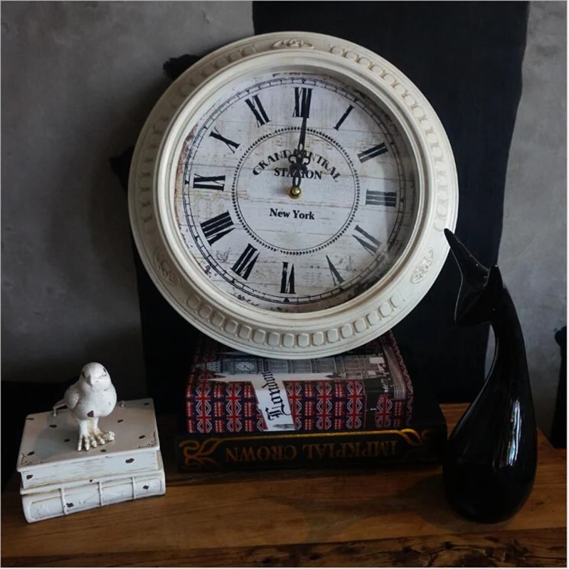 Vintage White Roman Numerals European Wall Clocks Living Room Decoration Antique Silent Quartz Clocks Single-Sided Creative
Vintage White Roman Numerals European Wall Clocks Living Room Decoration Antique Silent Quartz Clocks Single-Sided Creative