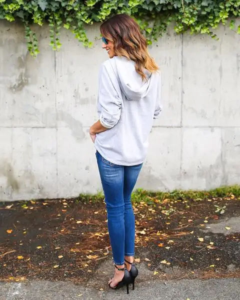 3647008375_1237963270