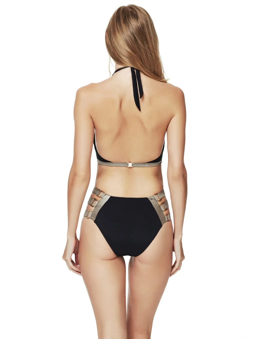 ariana_back_8539283385