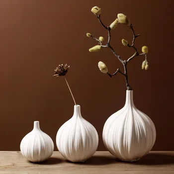 small type modern grain ceramic vase Ceramic flower vase mini floret bottle home furnishing articles for home decoration/gifts
small type modern grain ceramic vase Ceramic flower vase mini floret bottle home furnishing articles for home decoration/gifts