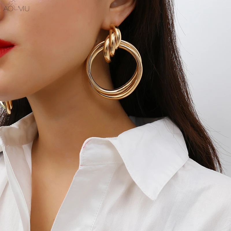 AOMU 2019 New Simple Fashion Exaggerate Metal Big Hollow Out Round Circle Drop Dangle Earrings for Women Girl Party Accessories
AOMU 2019 New Simple Fashion Exaggerate Metal Big Hollow Out Round Circle Drop Dangle Earrings for Women Girl Party Accessories