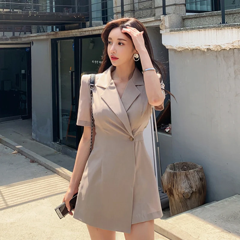 Elegant Khaki Overalls for Women Playsuit Notched Collar Short Jumpsuit Button Up Combinaison Femme Rompers Womens Jumpsuit 2019
Elegant Khaki Overalls for Women Playsuit Notched Collar Short Jumpsuit Button Up Combinaison Femme Rompers Womens Jumpsuit 2019