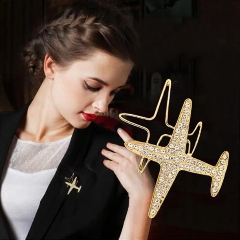 WKOUD Airplane Brooch Pins Silver Color Crystal Plane Luxury Brand Brooches For Women Men Costumes Aircraft Brooch Scarf Pins
WKOUD Airplane Brooch Pins Silver Color Crystal Plane Luxury Brand Brooches For Women Men Costumes Aircraft Brooch Scarf Pins