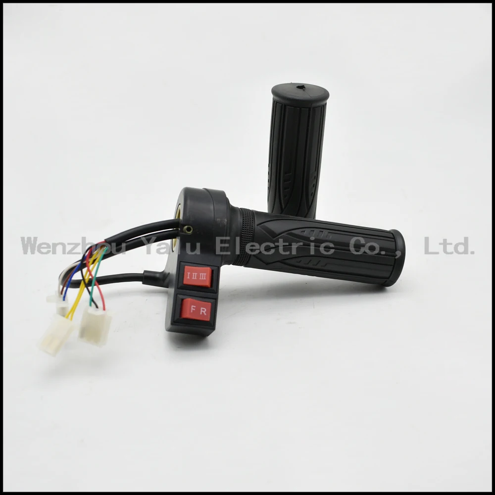 Electric bicycle speed control reversing function high, medium and low three throttle accelerator handle English button F / R
Electric bicycle speed control reversing function high, medium and low three throttle accelerator handle English button F / R