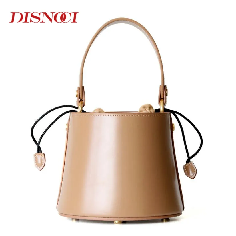 New fashion women cow leather handbags female casual genuine leather shoulder crossbody bag ladies string mini bucket tote bag
New fashion women cow leather handbags female casual genuine leather shoulder crossbody bag ladies string mini bucket tote bag