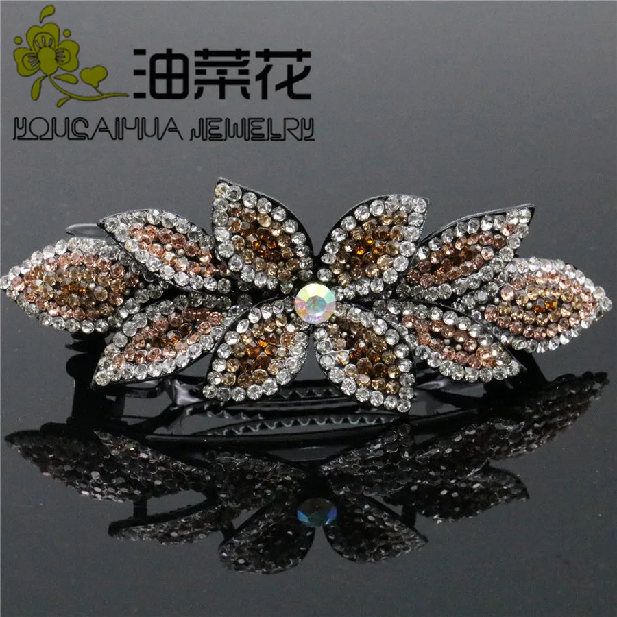 Hight Quality Rhinestone Wedding Hair Clip Decoration Flower Leaf Shape 2 Colour Artificial Crystal Hair Accessories Party Hair
Hight Quality Rhinestone Wedding Hair Clip Decoration Flower Leaf Shape 2 Colour Artificial Crystal Hair Accessories Party Hair