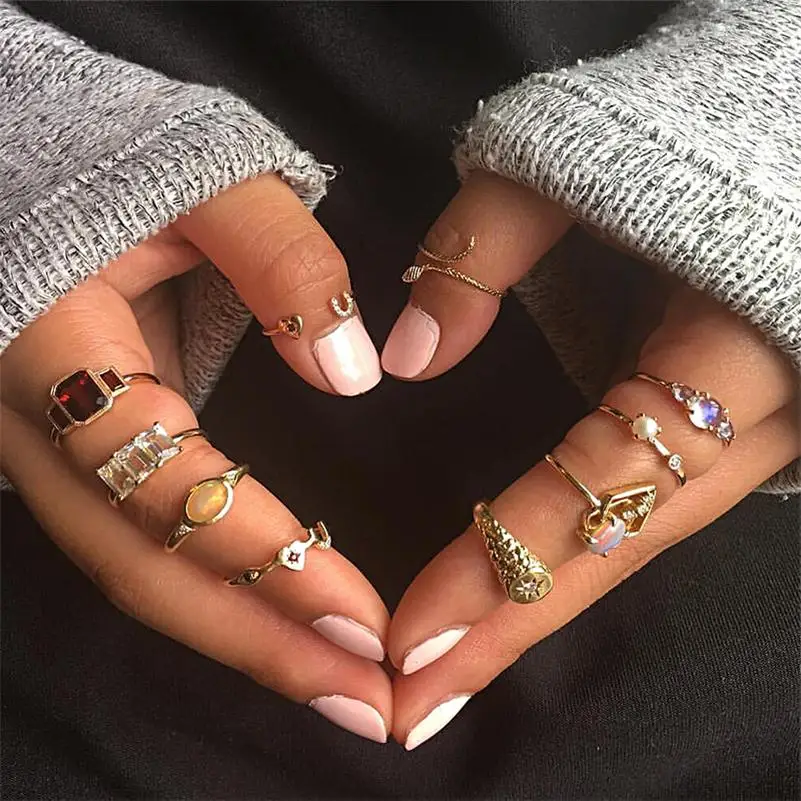 10 Pcs/ set Women Punk Serpent Moon Heart Love Compass Round Pearl Gem Opening Ring Gold Party Ring Set
10 Pcs/ set Women Punk Serpent Moon Heart Love Compass Round Pearl Gem Opening Ring Gold Party Ring Set
