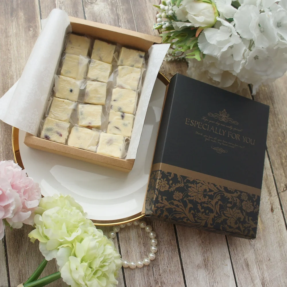 12.2*16.2*4cm elegant black yellow flower 10 set Chocolate candy Paper Box Birthday Party wedding Gifts Packing
12.2*16.2*4cm elegant black yellow flower 10 set Chocolate candy Paper Box Birthday Party wedding Gifts Packing