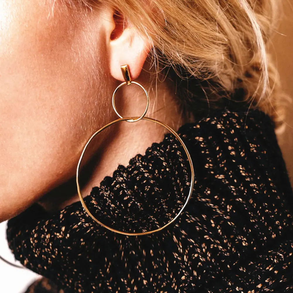 Minimalist Punk Circle Earrings 2019 Big Geometric Round Earrings For Women Hanging Dangle Earrings Fashion Statement Earrings 
Minimalist Punk Circle Earrings 2019 Big Geometric Round Earrings For Women Hanging Dangle Earrings Fashion Statement Earrings
