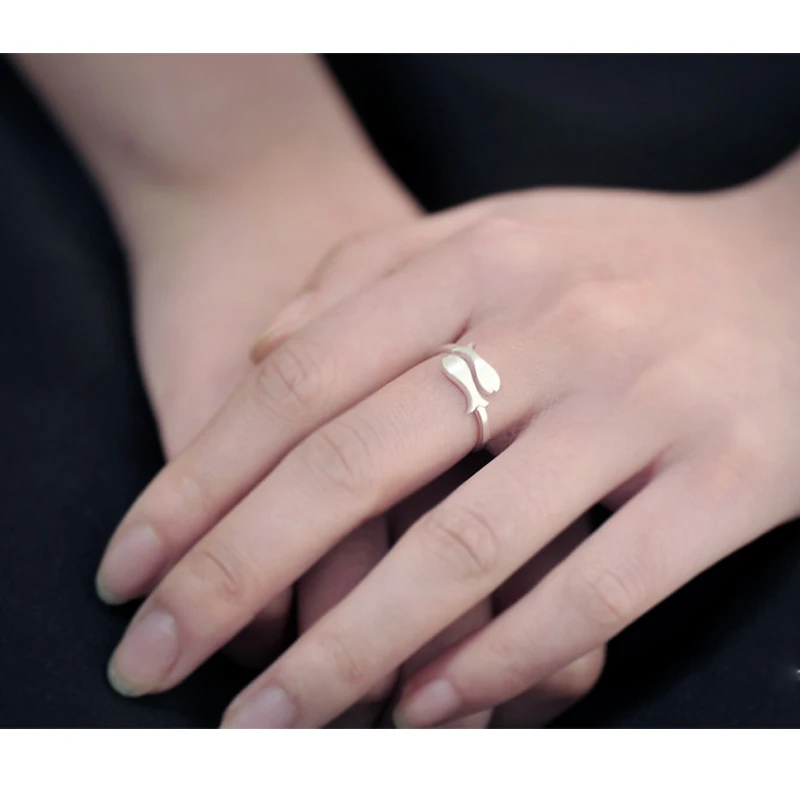 925 Sterling SilverFashion 2019 New Matte Silver Color Cute Fish Open Charm Ring For Men Women Wedding Bands Jewelry Adjustable
925 Sterling SilverFashion 2019 New Matte Silver Color Cute Fish Open Charm Ring For Men Women Wedding Bands Jewelry Adjustable