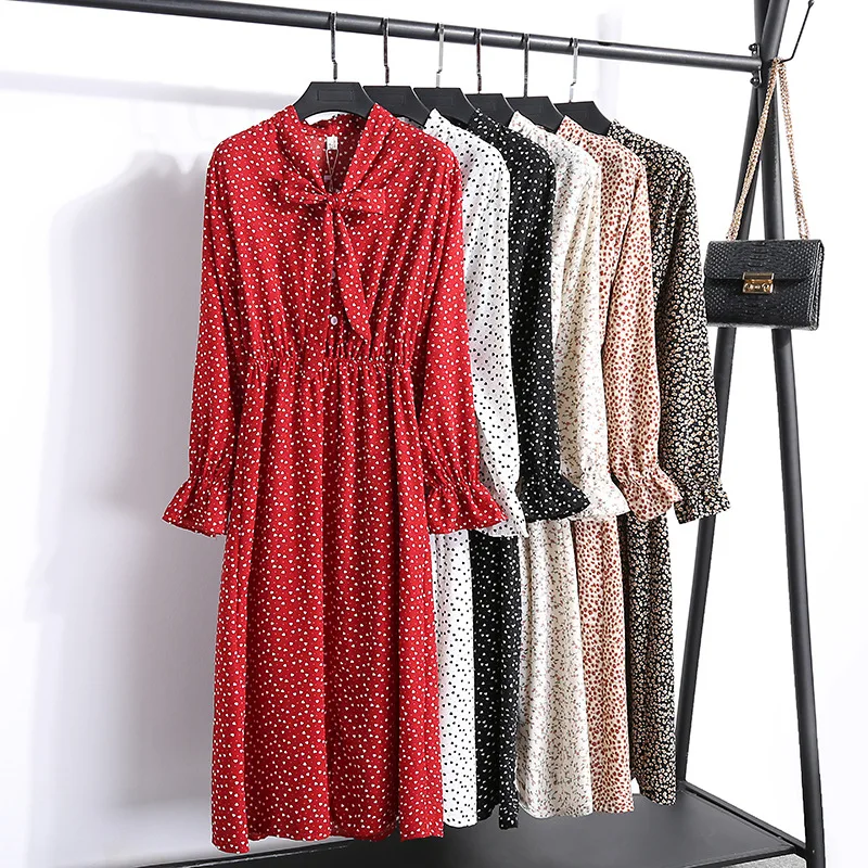 Long Chiffon Dress Women Fashion Dot Full Sleeve Bow O-Neck Autumn Dress Plus Size Loose Casual Beach Vestidos Maxi Robe Femme
Long Chiffon Dress Women Fashion Dot Full Sleeve Bow O-Neck Autumn Dress Plus Size Loose Casual Beach Vestidos Maxi Robe Femme