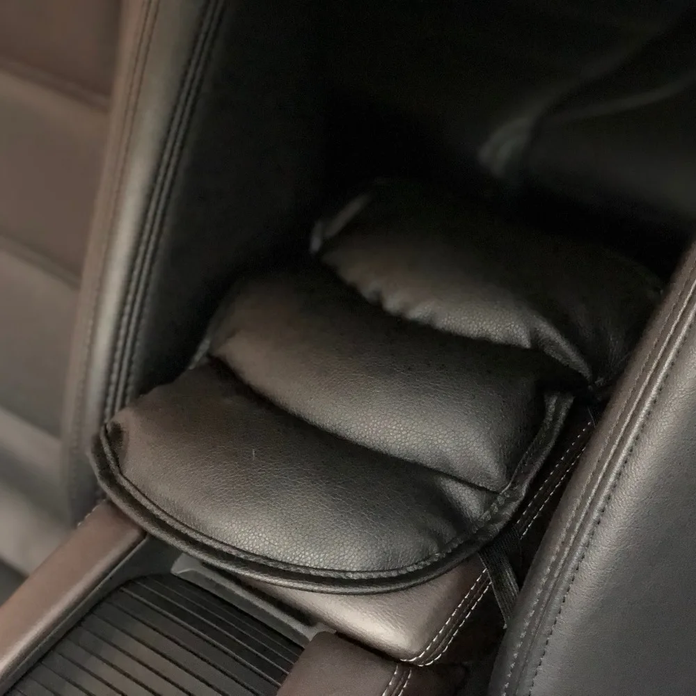 Car Accessories Central Armrest Box Pad For Tiguan Polo Passat CC Golf Teramont EOS Scirocco Sharan Fox Ameo Arteon C-Coupe
Car Accessories Central Armrest Box Pad For Tiguan Polo Passat CC Golf Teramont EOS Scirocco Sharan Fox Ameo Arteon C-Coupe