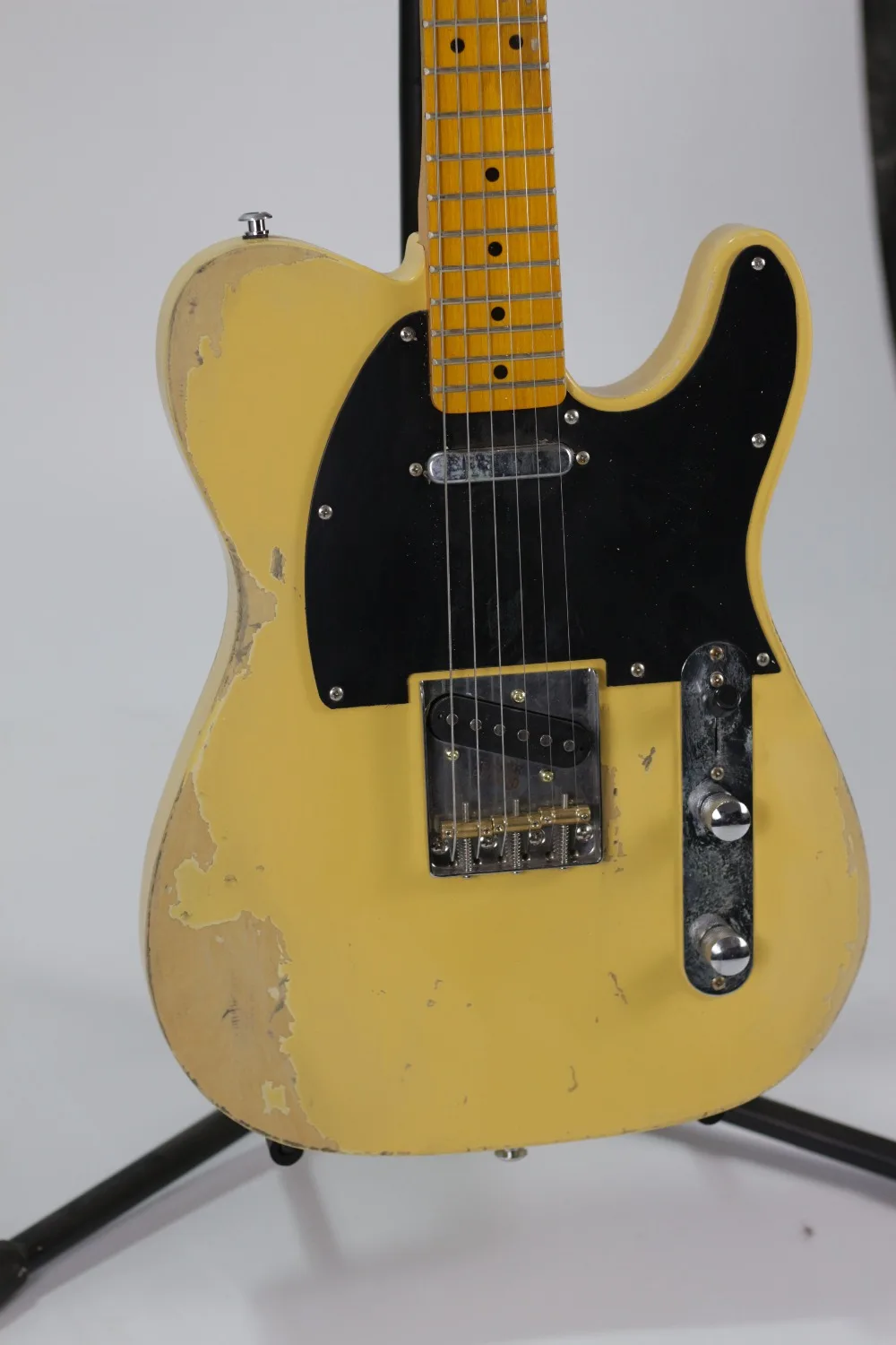 Wholesale Guitar Fdr Relic handmade electric guitar cream color heirloom aged Collector Limited Tele Guitar
Wholesale Guitar Fdr Relic handmade electric guitar cream color heirloom aged Collector Limited Tele Guitar