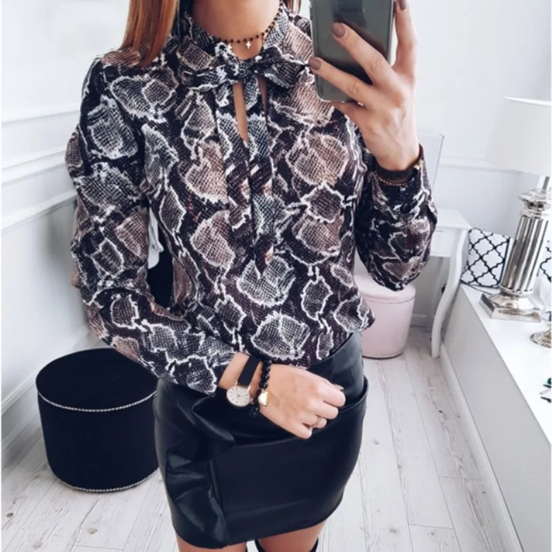 New 2019 Fashion women sexy chiffon blouses casual snake skin printed shirts ladies loose tops
New 2019 Fashion women sexy chiffon blouses casual snake skin printed shirts ladies loose tops
