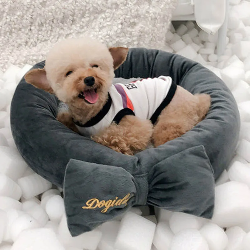 Warm Bow Dog Beds For Small Medium Dogs Pets Bed Princess Round Puppy Teddy Detachable Cat's Nest Pet House Dog Sleeping Mat
Warm Bow Dog Beds For Small Medium Dogs Pets Bed Princess Round Puppy Teddy Detachable Cat's Nest Pet House Dog Sleeping Mat