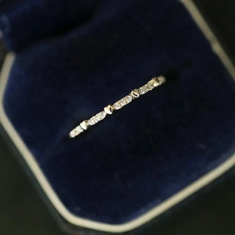 New Slim Simple Crystal Engagement Ring Zircon Love Ring Female Wedding Jewelry
New Slim Simple Crystal Engagement Ring Zircon Love Ring Female Wedding Jewelry