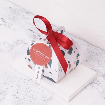 50pc Gift bags with handles baby shower ramadan decor Candy Box flower chocolate favor packaging paper boxes Wedding gift box
50pc Gift bags with handles baby shower ramadan decor Candy Box flower chocolate favor packaging paper boxes Wedding gift box