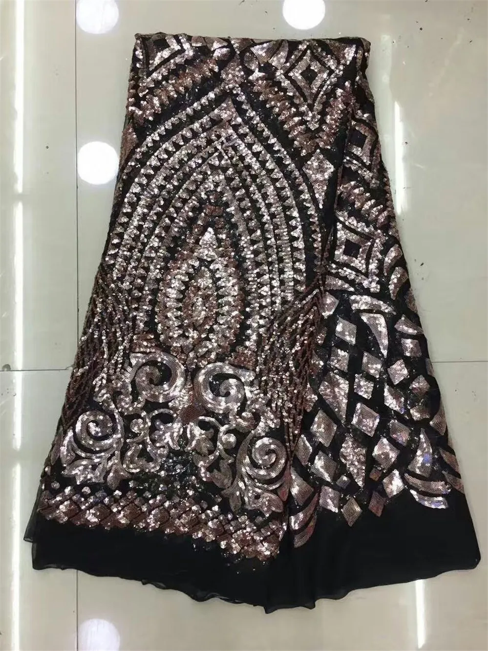 Hot French Nigerian sequins net lace,African tulle mesh lace fabric high quality for party wedding dress 5yards/lot
Hot French Nigerian sequins net lace,African tulle mesh lace fabric high quality for party wedding dress 5yards/lot
